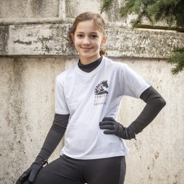 Gyerek Nemzeti Lovas Színház logós póló