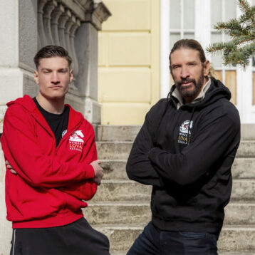 Nemzeti Lovas Színház logós cipzáros pulóver