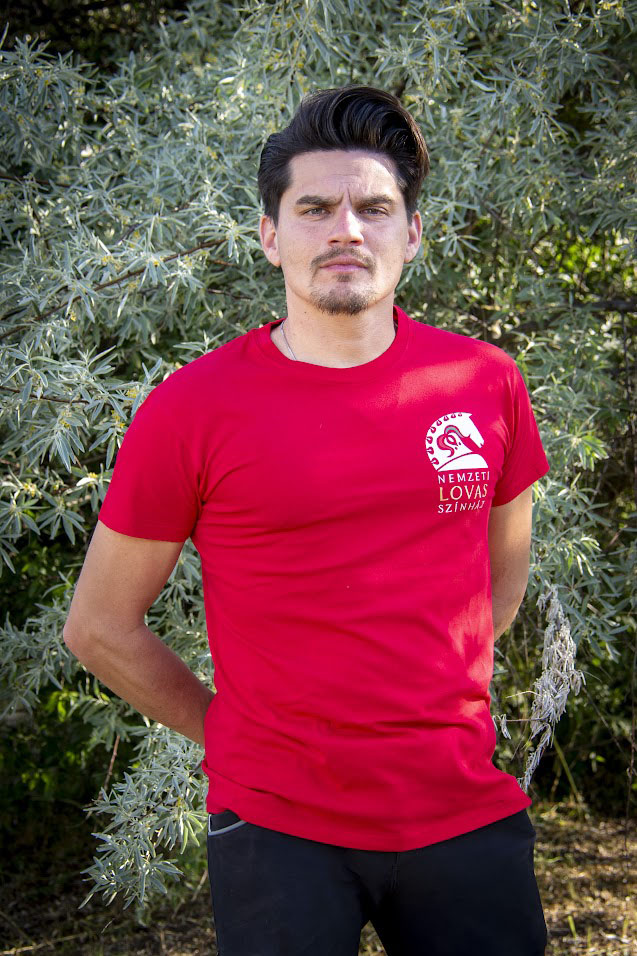 Nemzeti Lovas Színház logós póló - Image 4