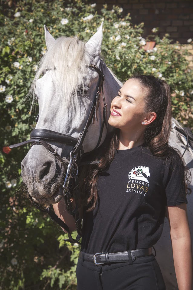 Nemzeti Lovas Színház logós póló - Image 5